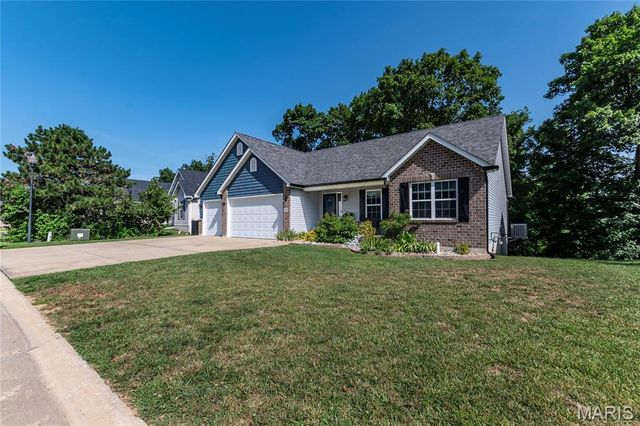1823 Iron Mountain Dr Drive, Festus, MO 63028