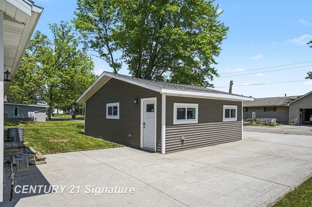 5458 Oakridge Drive, Beaverton, MI 48612