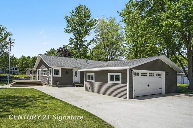 5458 Oakridge Drive, Beaverton, MI 48612