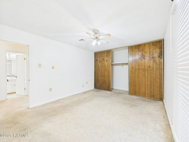 201 Fox Run Avenue 1, Lafayette, LA 70508