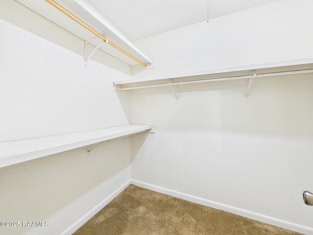 201 Fox Run Avenue 1, Lafayette, LA 70508