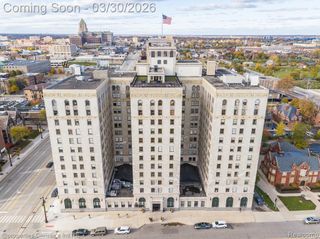 15 E Kirby Street 810, Detroit, MI 48202