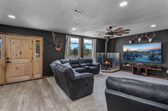 2575 SE Maphet Road, Prineville, OR 97754