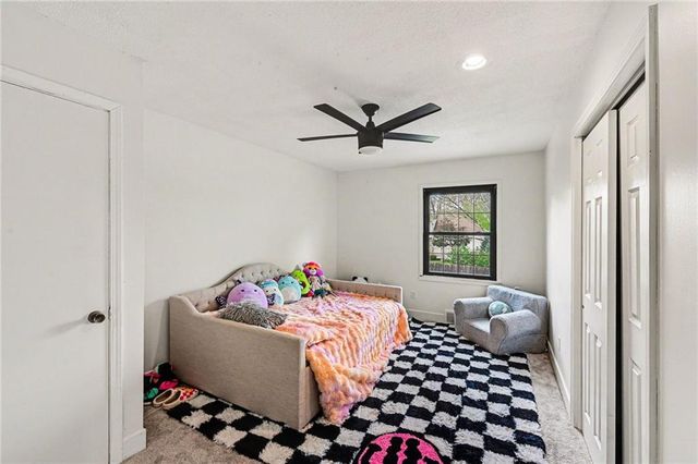 10602 W 102nd Terrace, Overland Park, KS 66214
