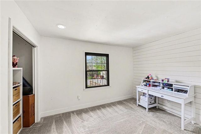 10602 W 102nd Terrace, Overland Park, KS 66214