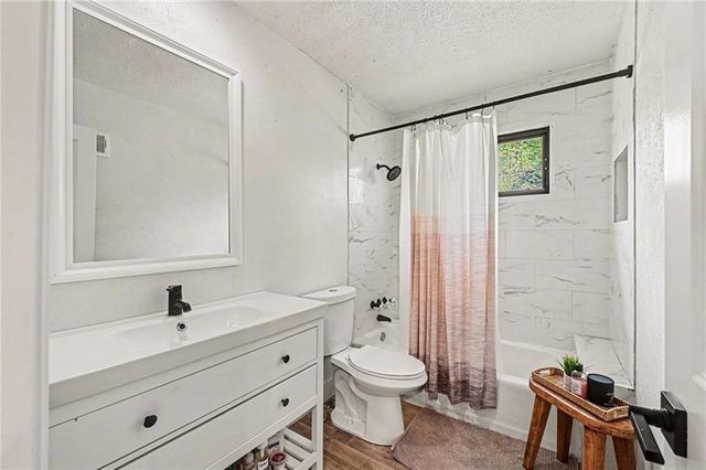 10602 W 102nd Terrace, Overland Park, KS 66214