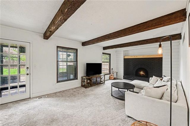 10602 W 102nd Terrace, Overland Park, KS 66214