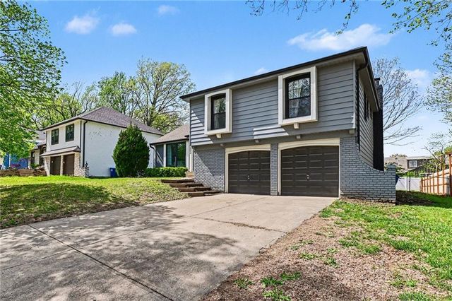 10602 W 102nd Terrace, Overland Park, KS 66214