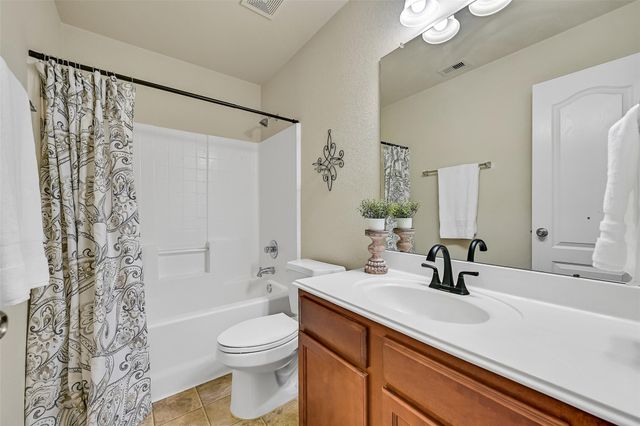 394 De Coster Boulevard, Alvin, TX 77511