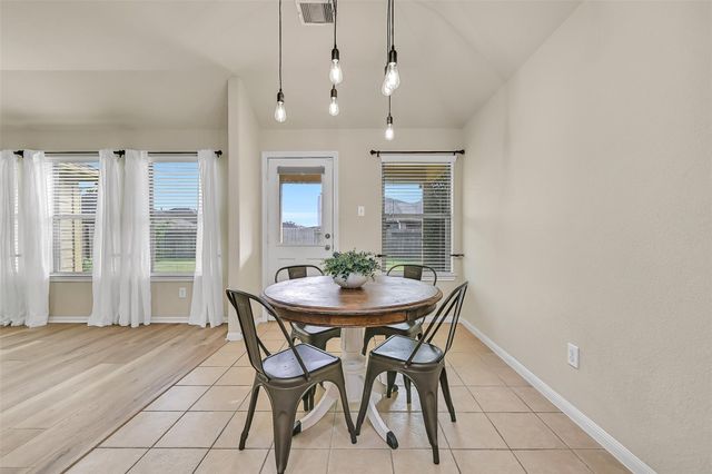 394 De Coster Boulevard, Alvin, TX 77511