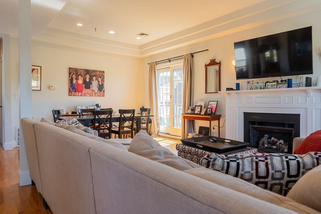 24 Mill St 3, Boston, MA 02122
