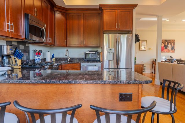 24 Mill St 3, Boston, MA 02122