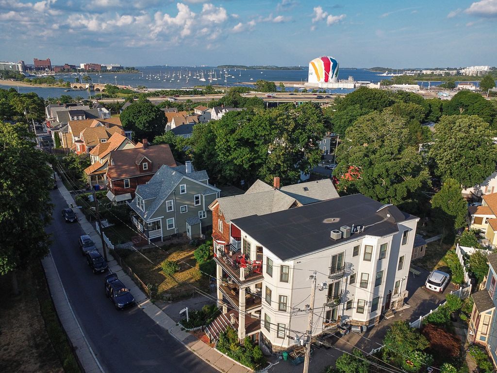 24 Mill St 3, Boston, MA 02122