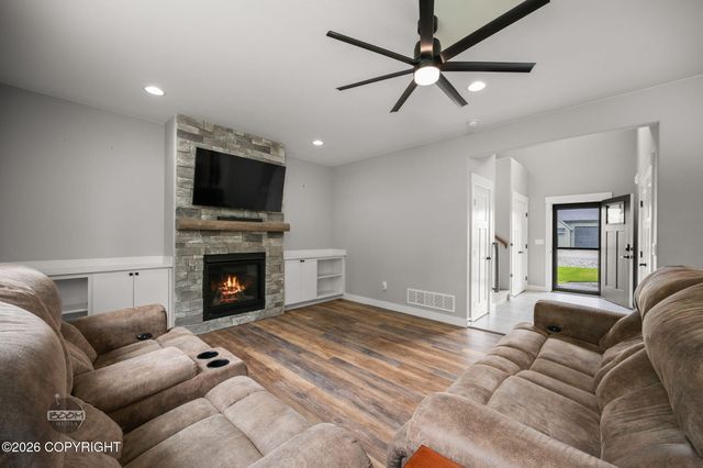 1141 W Bluff View Drive, Wasilla, AK 99654