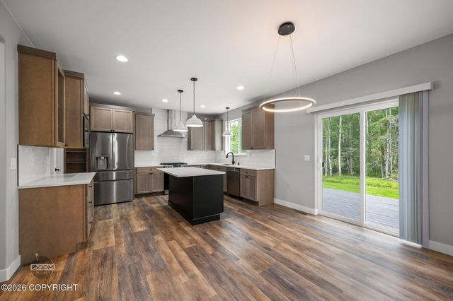 1141 W Bluff View Drive, Wasilla, AK 99654