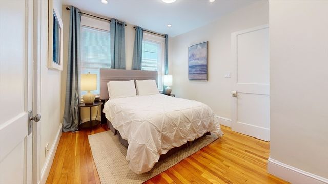 30 Clay St 3B, Cambridge, MA 02140