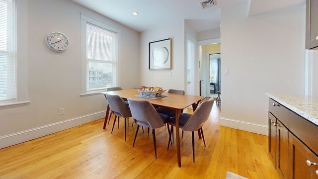 30 Clay St 3B, Cambridge, MA 02140