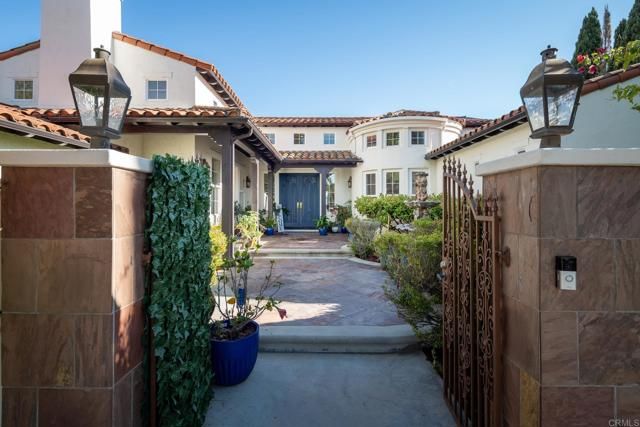 7992 Paseo Esmerado, Carlsbad, CA 92009