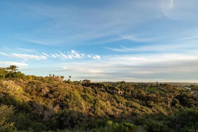 7992 Paseo Esmerado, Carlsbad, CA 92009