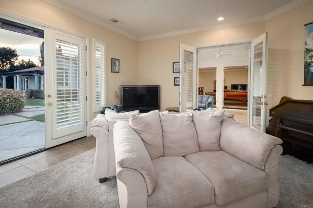 7992 Paseo Esmerado, Carlsbad, CA 92009