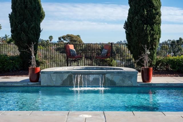 7992 Paseo Esmerado, Carlsbad, CA 92009