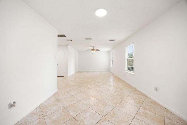 1930 Emerald Pathway Drive, Spring, TX 77388