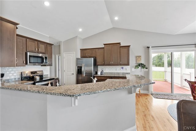4701 Weller Hall Place, Clay, NY 13041