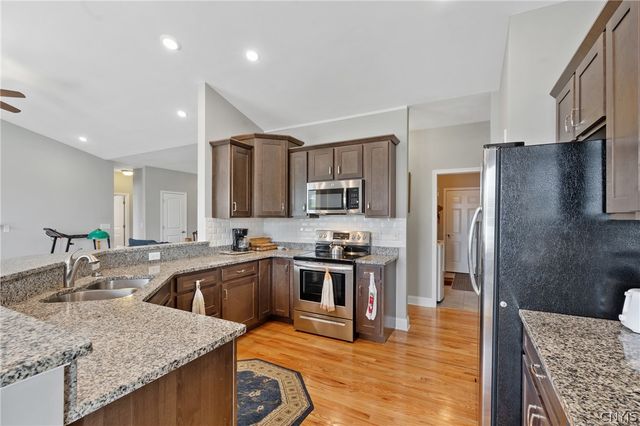 4701 Weller Hall Place, Clay, NY 13041
