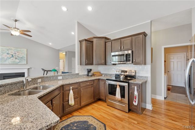 4701 Weller Hall Place, Clay, NY 13041