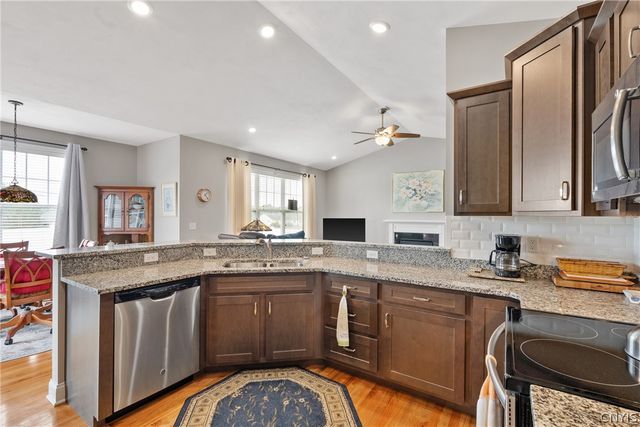 4701 Weller Hall Place, Clay, NY 13041