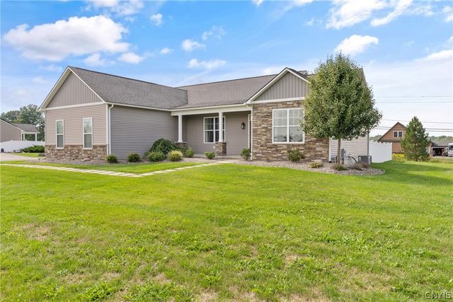 4701 Weller Hall Place, Clay, NY 13041