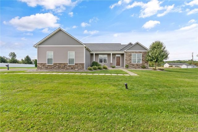 4701 Weller Hall Place, Clay, NY 13041