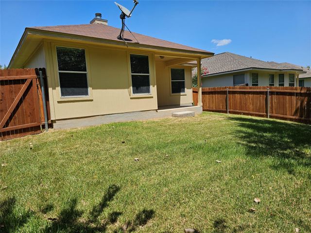 5605 Bentsen LN, Austin, TX 78723