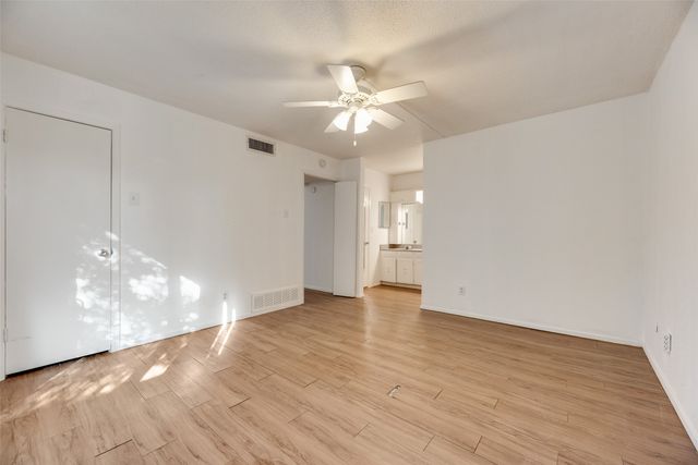 1813 Place One Lane, Garland, TX 75042