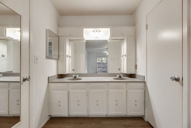 1813 Place One Lane, Garland, TX 75042