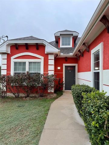 398 Mesa DR C, Del Valle, TX 78617