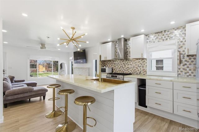 17314 Braile Street, Detroit, MI 48219