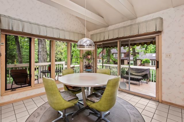 12604 S Hillcreek Drive, Palos Park, IL 60464