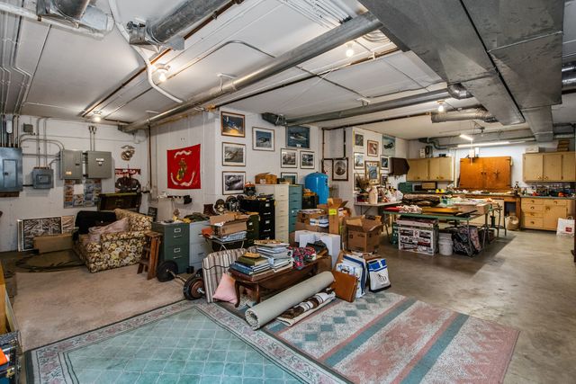 12604 S Hillcreek Drive, Palos Park, IL 60464