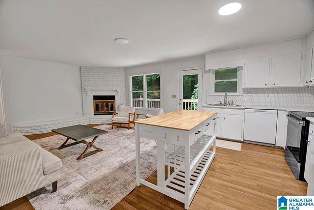 3541 W LAKESIDE DRIVE, Vestavia Hills, AL 35243