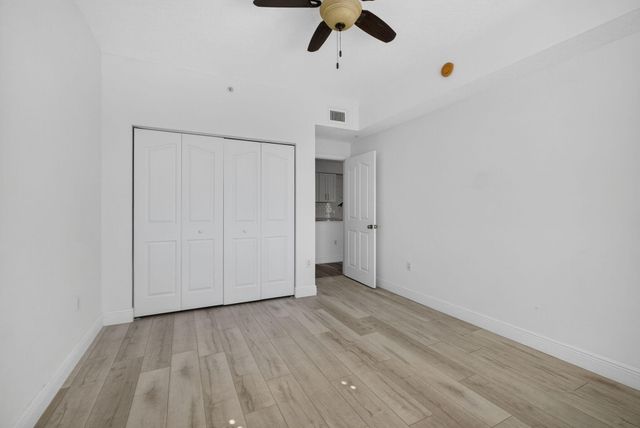 5301 Myrtlewood Circle E, Palm Beach Gardens, FL 33418