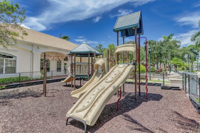 5301 Myrtlewood Circle E, Palm Beach Gardens, FL 33418