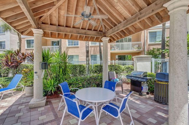 5301 Myrtlewood Circle E, Palm Beach Gardens, FL 33418