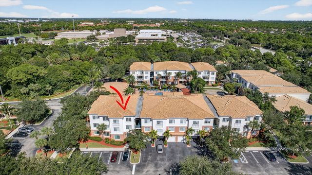 5301 Myrtlewood Circle E, Palm Beach Gardens, FL 33418