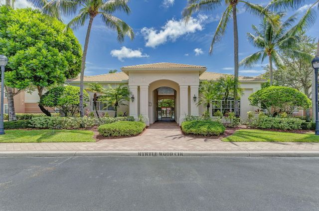 5301 Myrtlewood Circle E, Palm Beach Gardens, FL 33418