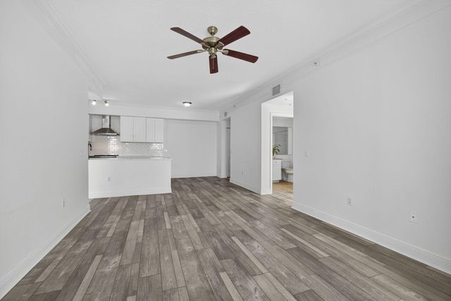 5301 Myrtlewood Circle E, Palm Beach Gardens, FL 33418