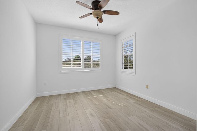 5301 Myrtlewood Circle E, Palm Beach Gardens, FL 33418