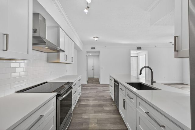 5301 Myrtlewood Circle E, Palm Beach Gardens, FL 33418