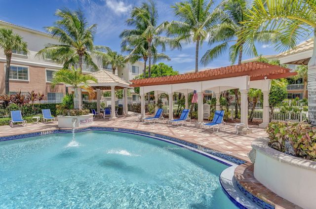 5301 Myrtlewood Circle E, Palm Beach Gardens, FL 33418