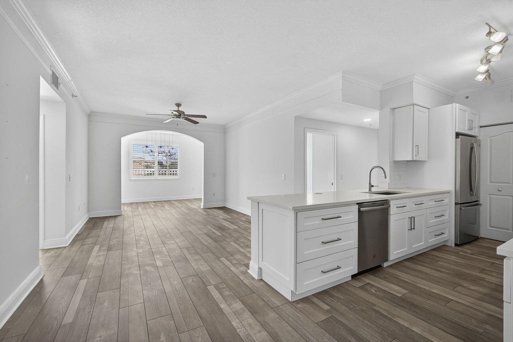 5301 Myrtlewood Circle E, Palm Beach Gardens, FL 33418